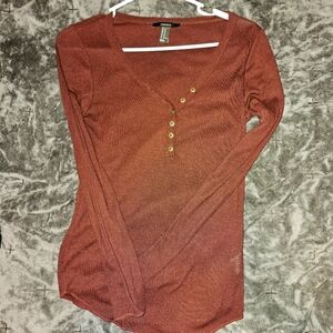 Forever 21 Medium Longsleeve V-Neck Tee w/ Buttons Dark Maroon